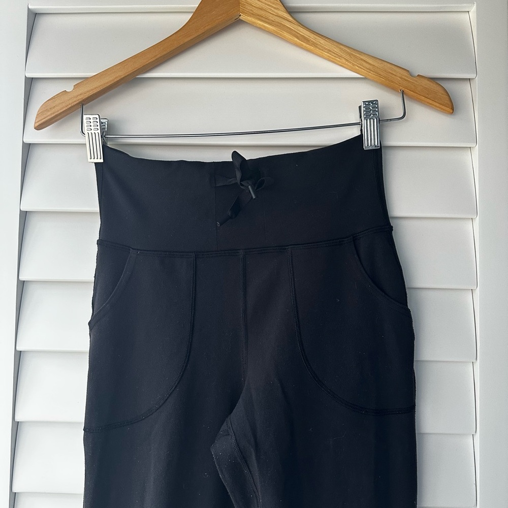 Lululemon black straight leg leggings with drawstring, size 4 (luon)